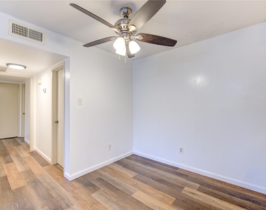 6200 W Tidwell Road - Photo Thumbnail 4