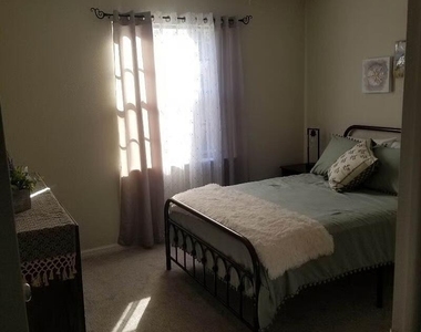 1833 Oakwood Trail - Photo Thumbnail 16
