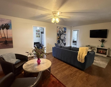 1833 Oakwood Trail - Photo Thumbnail 6