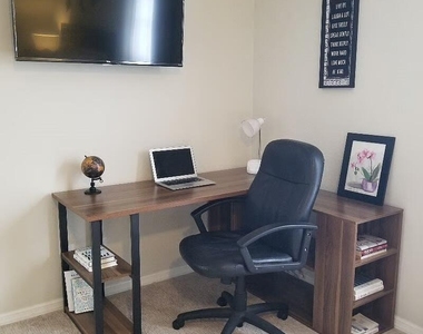 1833 Oakwood Trail - Photo Thumbnail 17