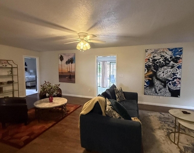 1833 Oakwood Trail - Photo Thumbnail 5