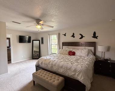 1833 Oakwood Trail - Photo Thumbnail 2