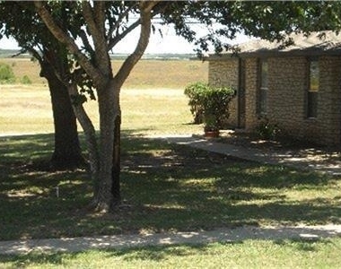 806 N Rhomberg Street - Photo Thumbnail 1