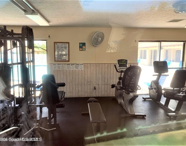 3291 River Villa Way - Photo Thumbnail 17