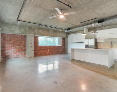 2000 Bagby Street - Photo Thumbnail 20