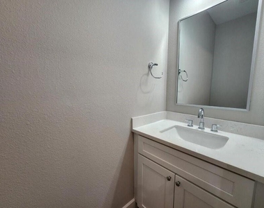 3206 Bostic St C - Photo Thumbnail 22