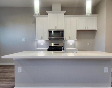 3206 Bostic St C - Photo Thumbnail 8