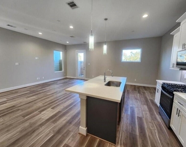 3206 Bostic St C - Photo Thumbnail 9