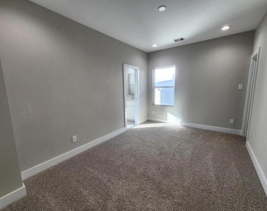 3206 Bostic St C - Photo Thumbnail 17