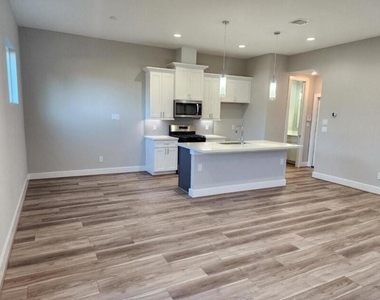 3206 Bostic St C - Photo Thumbnail 7