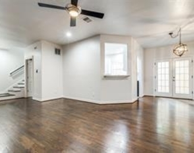 1318 Peden Street - Photo Thumbnail 4