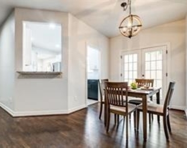 1318 Peden Street - Photo Thumbnail 5