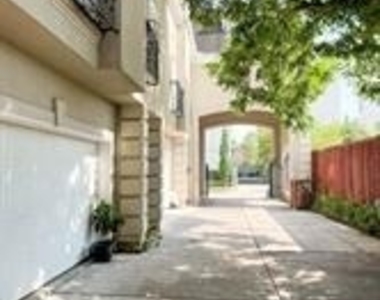 1318 Peden Street - Photo Thumbnail 27