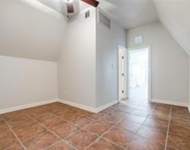 1318 Peden Street - Photo Thumbnail 24