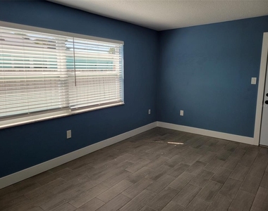 7650 Coquina Way - Photo Thumbnail 13