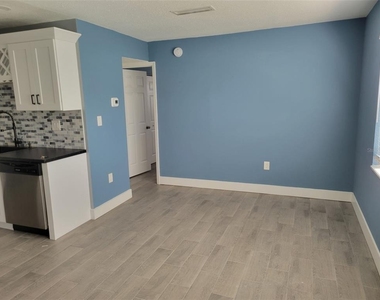 7650 Coquina Way - Photo Thumbnail 3