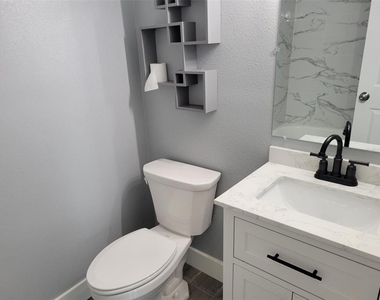 7650 Coquina Way - Photo Thumbnail 5