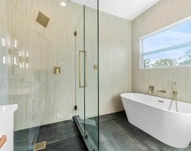 102 W Adalee Street - Photo Thumbnail 19