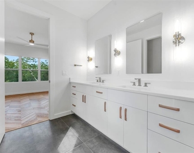 102 W Adalee Street - Photo Thumbnail 20