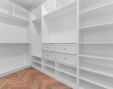 102 W Adalee Street - Photo Thumbnail 17