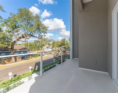 102 W Adalee Street - Photo Thumbnail 10
