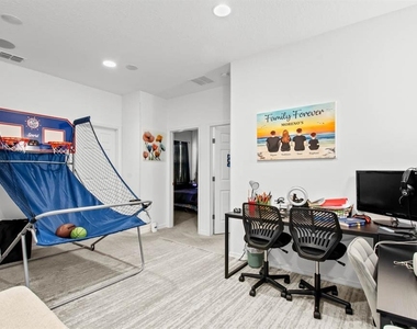 6262 Goldcoast Avenue - Photo Thumbnail 14