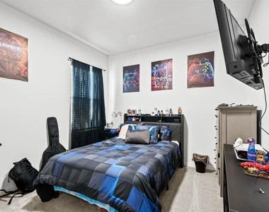 6262 Goldcoast Avenue - Photo Thumbnail 15