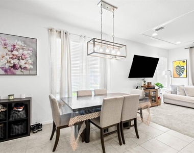 6262 Goldcoast Avenue - Photo Thumbnail 4