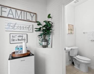 6262 Goldcoast Avenue - Photo Thumbnail 10