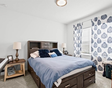 6262 Goldcoast Avenue - Photo Thumbnail 18