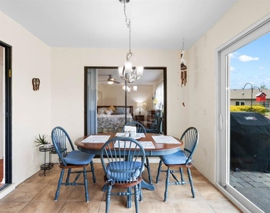 1415 Langley Drive - Photo Thumbnail 23