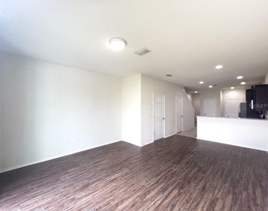 4812 White Sanderling Court - Photo Thumbnail 3