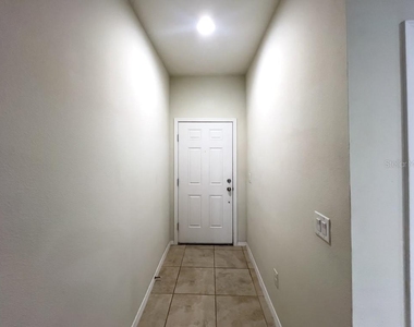 4812 White Sanderling Court - Photo Thumbnail 9