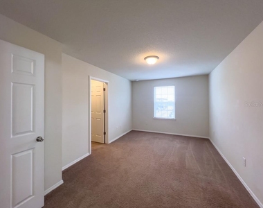 4812 White Sanderling Court - Photo Thumbnail 14