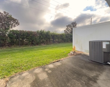 4812 White Sanderling Court - Photo Thumbnail 21