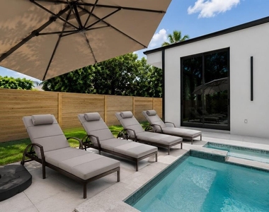 2441 Webber Street - Photo Thumbnail 42