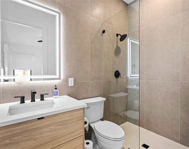 2441 Webber Street - Photo Thumbnail 34