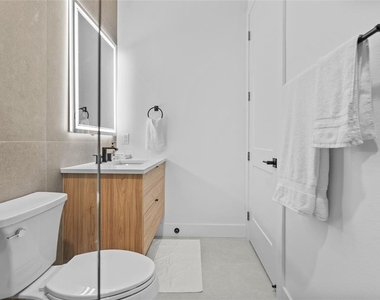 2441 Webber Street - Photo Thumbnail 31