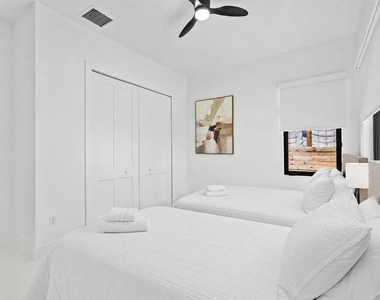 2441 Webber Street - Photo Thumbnail 40