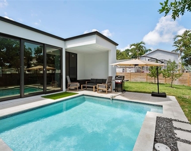 2441 Webber Street - Photo Thumbnail 38