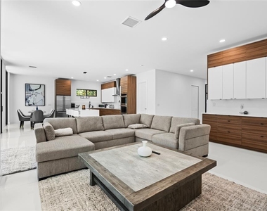 2441 Webber Street - Photo Thumbnail 10