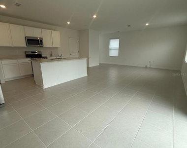 3634 Hardman Drive - Photo Thumbnail 6