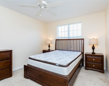 770 Siena Palm Drive - Photo Thumbnail 7