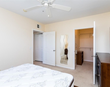 770 Siena Palm Drive - Photo Thumbnail 8