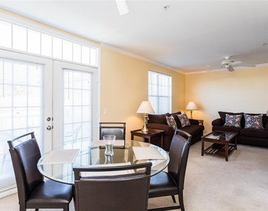 770 Siena Palm Drive - Photo Thumbnail 10