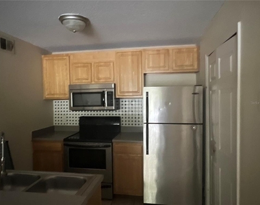 8939 Latrec Avenue - Photo Thumbnail 5