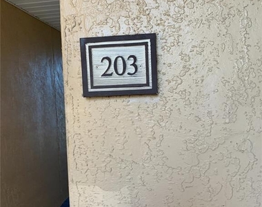 8939 Latrec Avenue - Photo Thumbnail 13