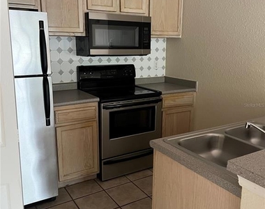 8939 Latrec Avenue - Photo Thumbnail 2