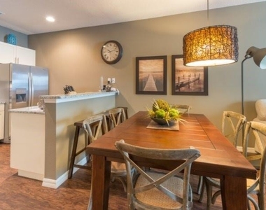 3207 Oyster Lane - Photo Thumbnail 6