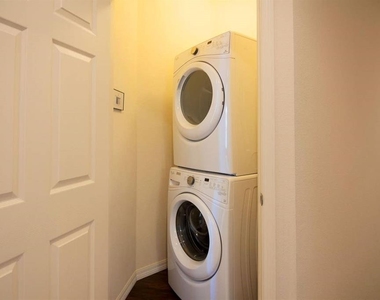 3207 Oyster Lane - Photo Thumbnail 11